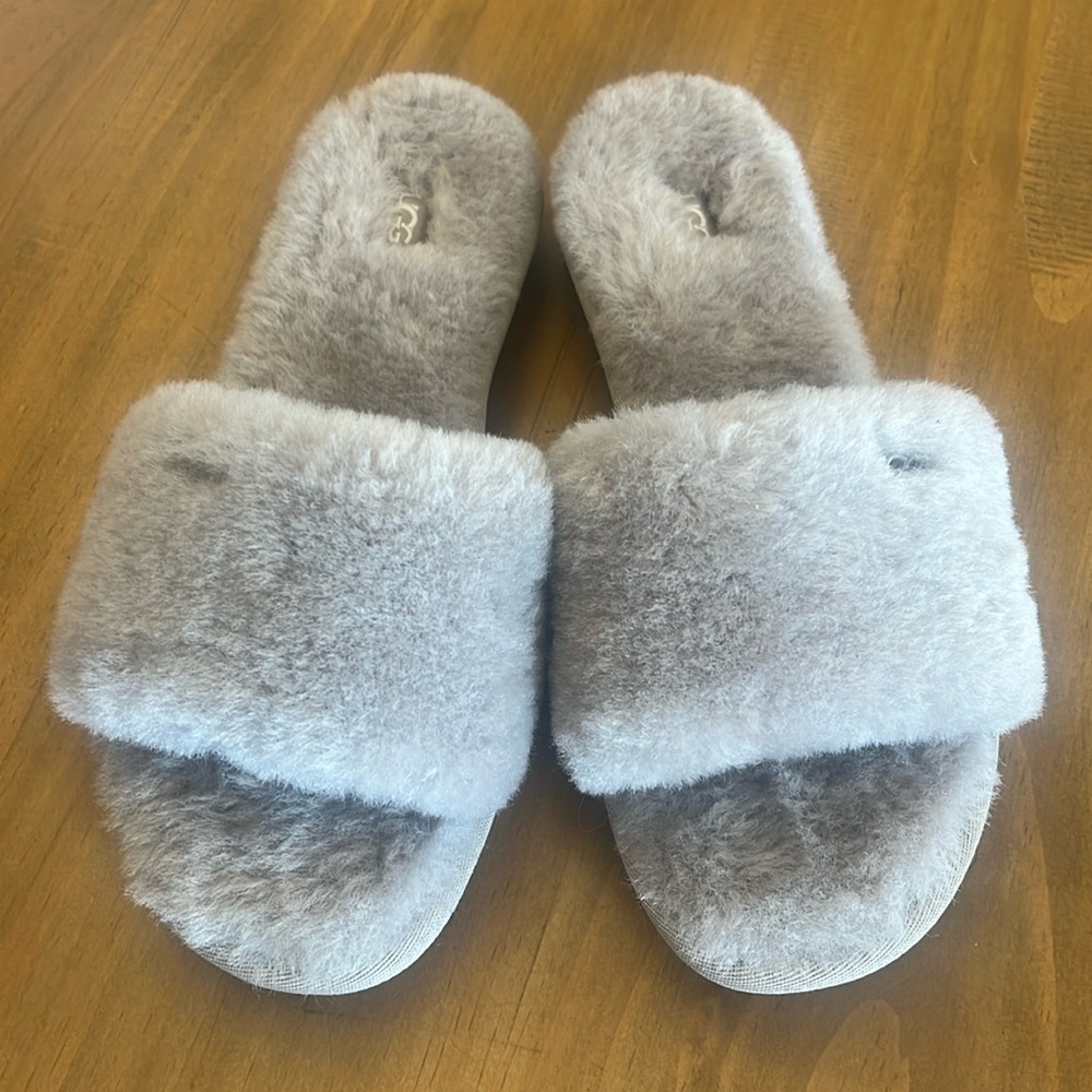 Ugg slippers, gray, women's size 8.